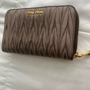 Miu Miu Matelasse Small Wallet in Argilla